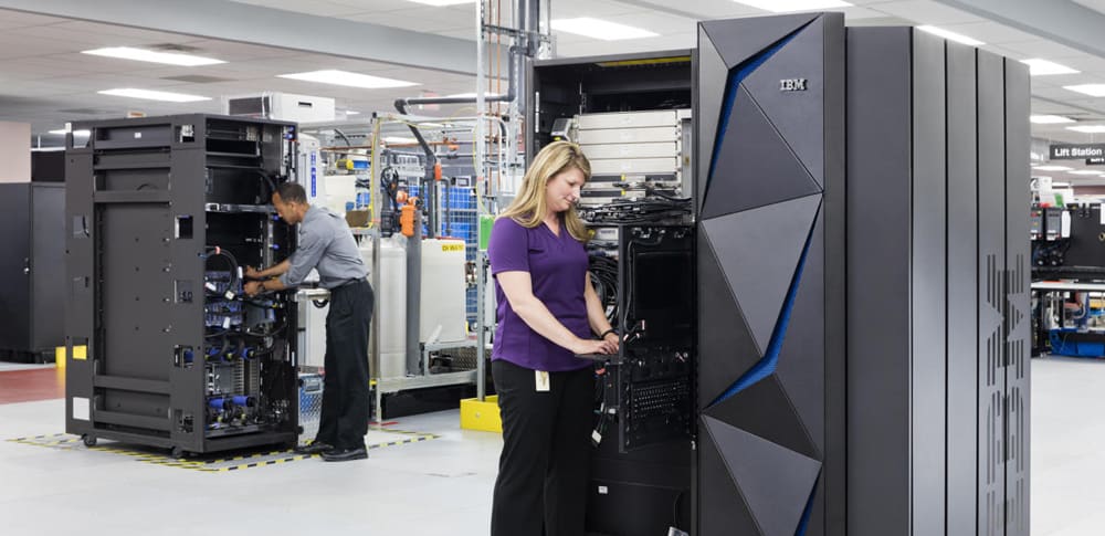 Ibm Z Define El Futuro De La Nube H Brida En America Latina Itsitio