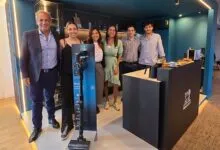 Marcelo Alfie (CEO), Brenda Alfie (Brand Manager), Erika pettersen (Product Manager), Paula Suarez (Gerenta de rrhh), Nicolas Marino (Jefe de porducto) y Juan Bongiovanni (Coordinador de MKT) de Peugeot Smart Living.