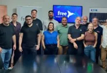 Equipo de Free y de Eaton, una de las marcas que distribuyen.,