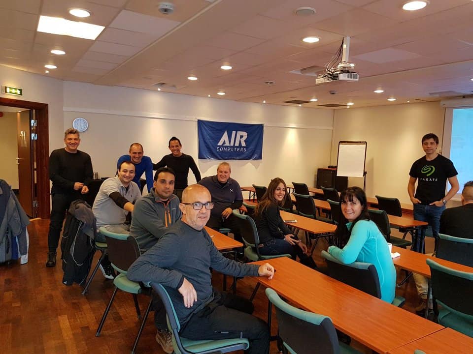 Air Computers planifica el viaje a Grecia, después de un paseo por Noruega