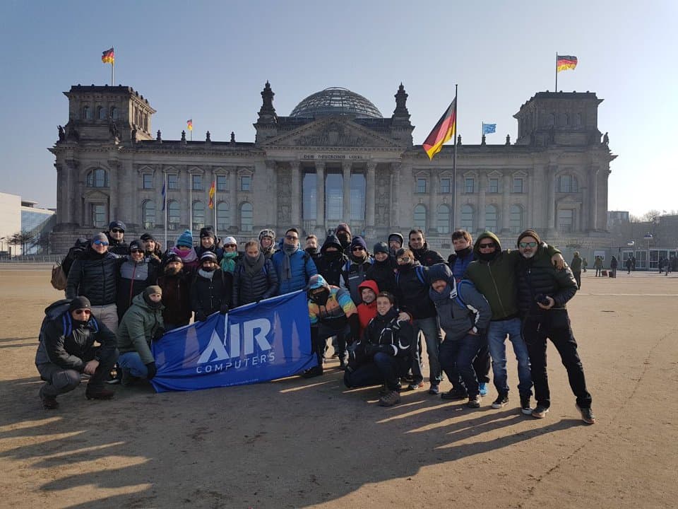 Air Computers planifica el viaje a Grecia, después de un paseo por Noruega