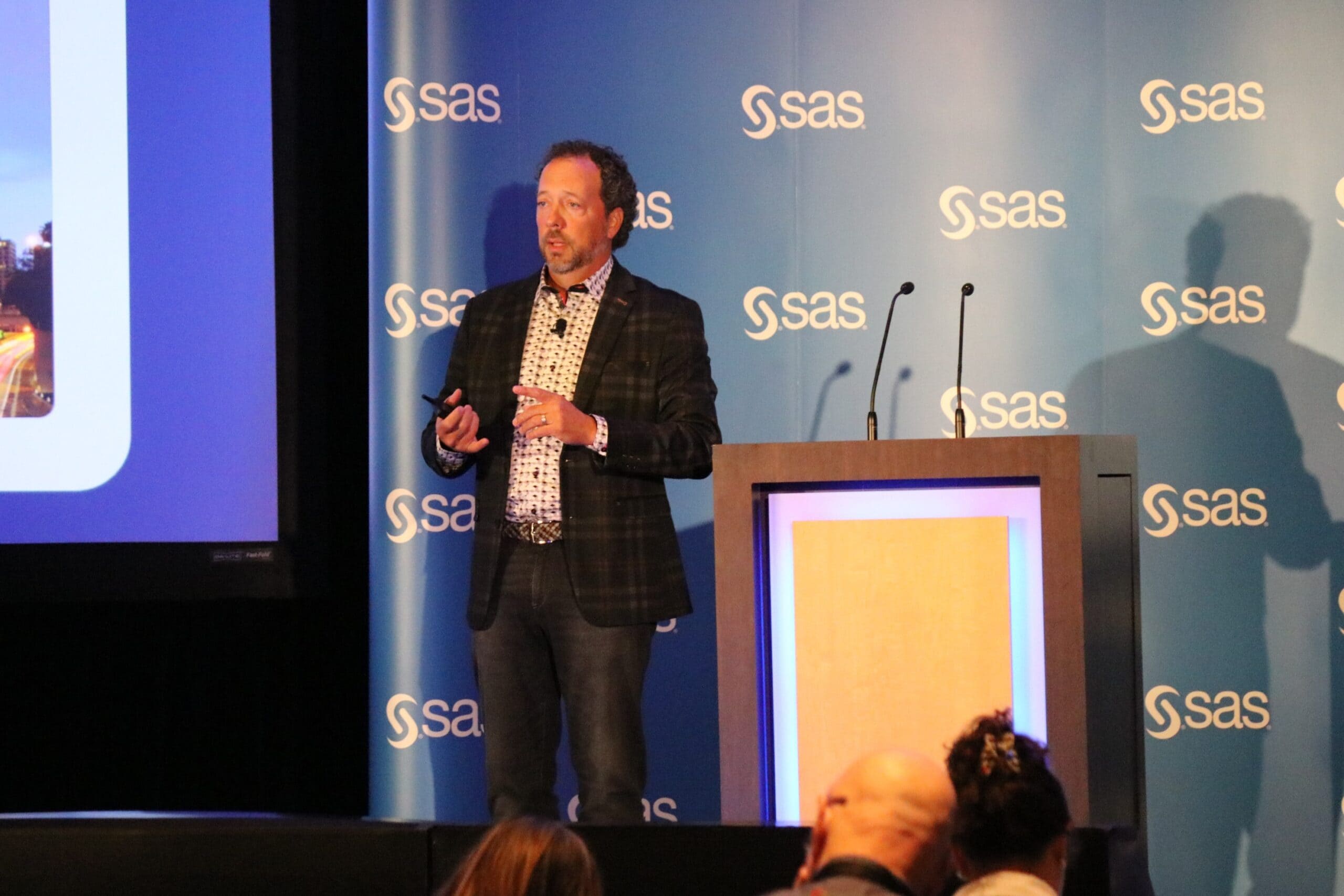 SAS firma alianzas estratégicas con Microsoft y TD SYNNEX para impulsar soluciones de analítica e IA Generativa