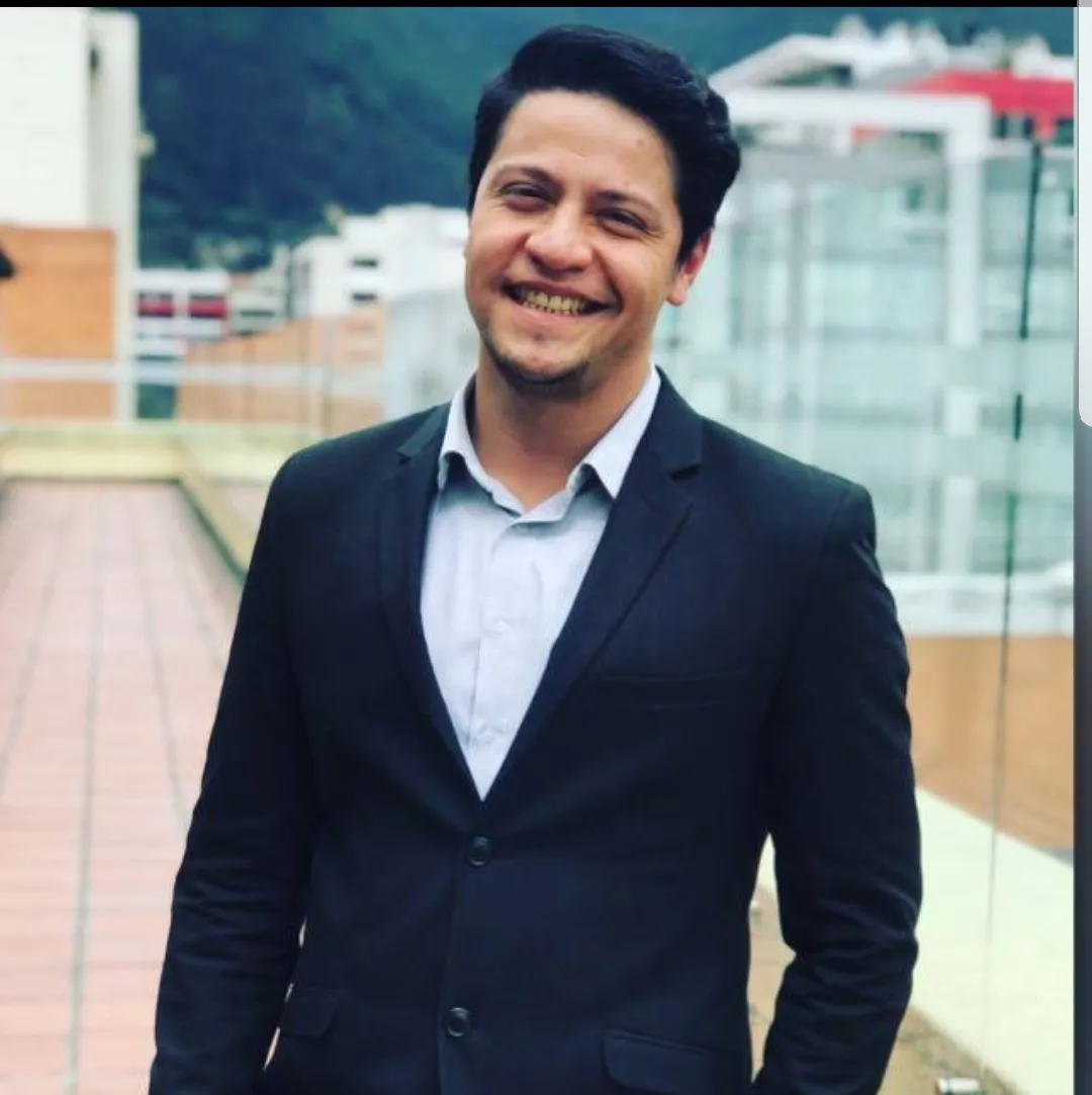 Brandon Cabrera, PM de Veritas en Licencias OnLine.