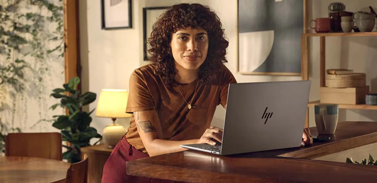 HP Amplify: Las AI PC mejoran la productividad y facilitan la integración de IA generativa, superando barreras tecnológicas y acelerando su adopción en las empresas.