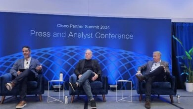 Alex Pujols, Mark Patterson y Neil Anderson en el Cisco Partner Summit que se lleva a cabo en Los Ángeles